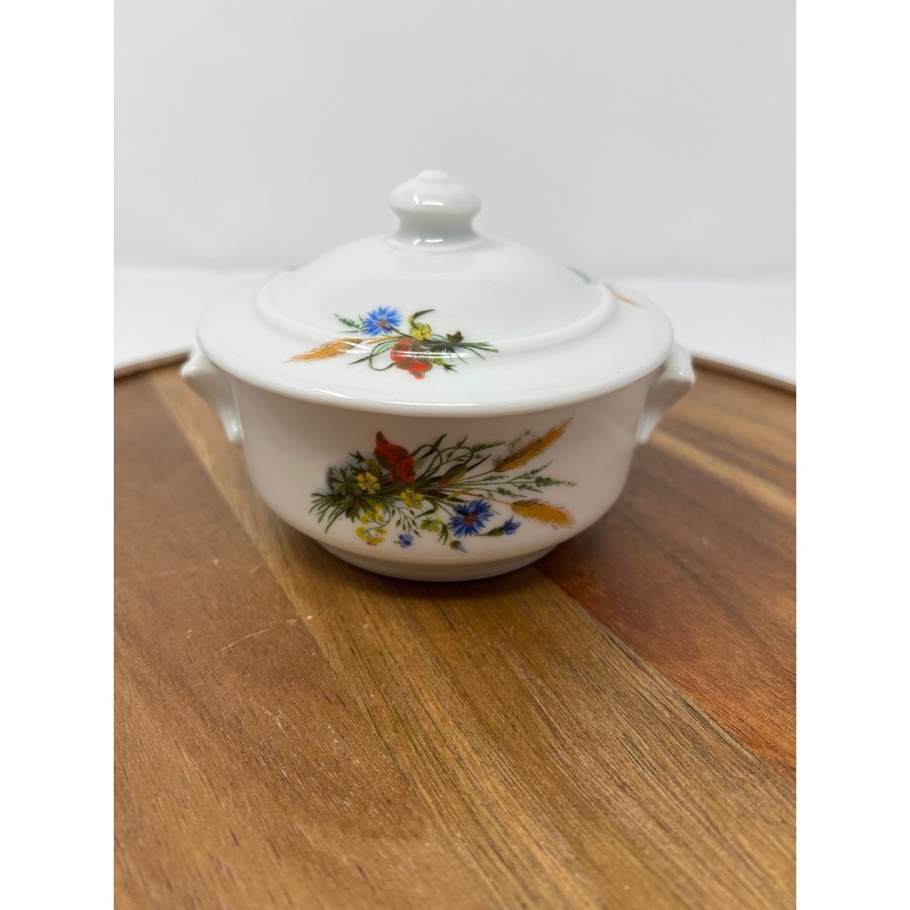 Cordon Bleu France White Porcelain Soup Tureen Floral Design with Lid - Picture 3 of 11